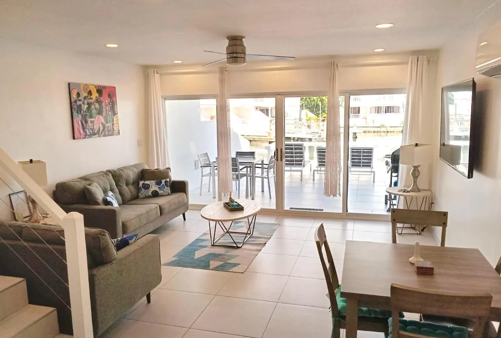 Modern Villa Near The Beach 420E جولي هاربور